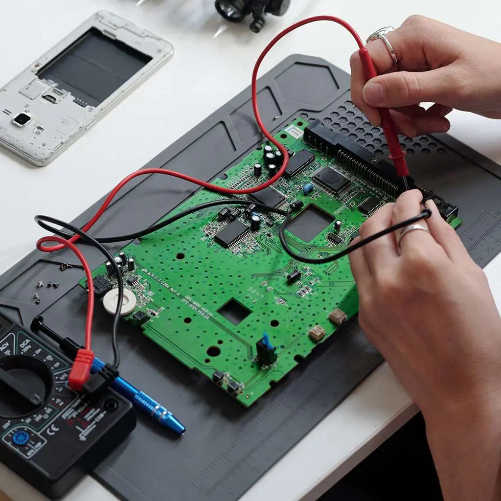 Auckam Product Engineering services for AI integration, end-to-end development, and product goal completion.